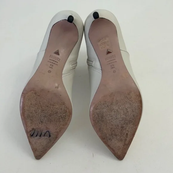 Schutz Bette Stiletto Leather Ankle Bootie in Off-White Size 7B - Picture 6 of 13